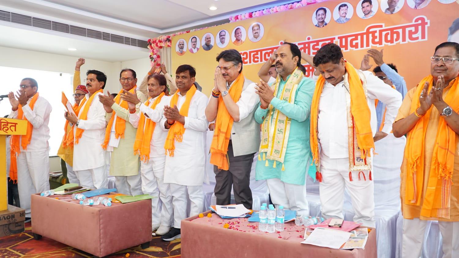 सरोजनीनगर:हर बूथ से भारत निर्माण की प्रेरणा- राजेश्वर सिंह,क्लिक करें और भी खबरें