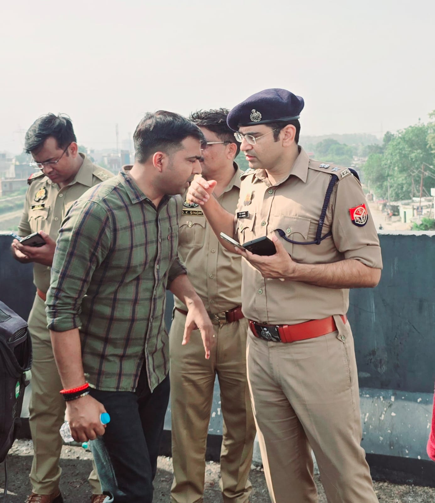 मोहनलालगंज:शार्ट सर्किट से बस में लगी भीषण आग, पांच जिंदा जले,क्लिक करें और भी खबरें