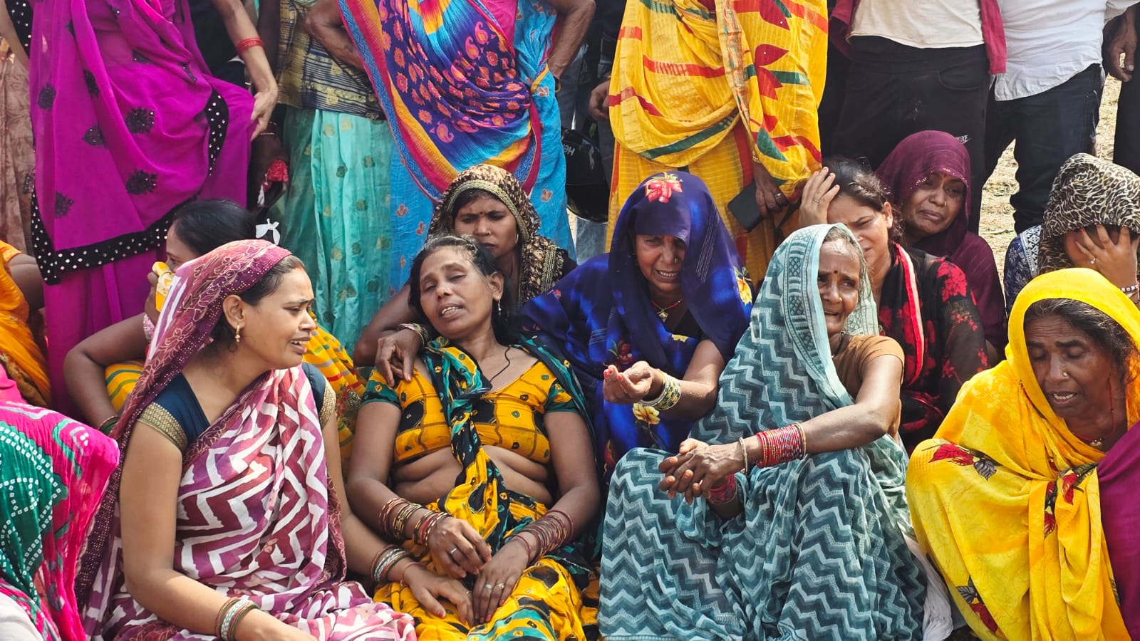 मोहनलालगंज:सई नदी में नहाने गये दो किशोरों की डूबने से मौत,मचा कोहराम,क्लिक करें और भी खबरें