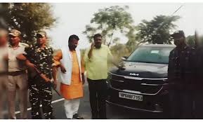 बिहार:UP BJP के पूर्व विधायक धनंजय कन्नौजिया बिहार में गिरफ्तार, गाड़ी में मिली बियर की बोतले