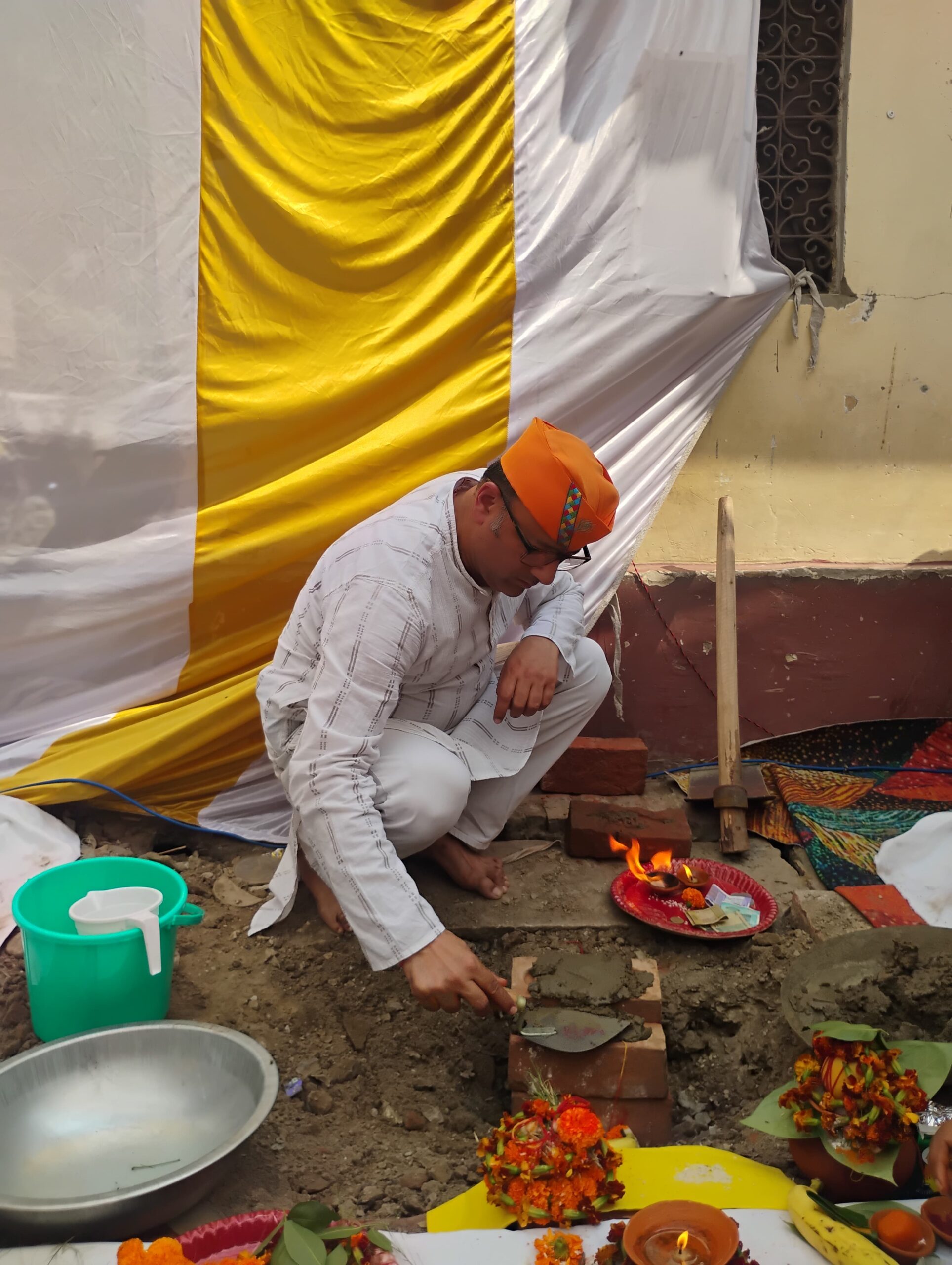 वाराणसी:विधायक सौरभ श्रीवास्तव ने किया रेवड़ी तालाब में नए विद्युत उपकेंद्र का भूमि पूजन