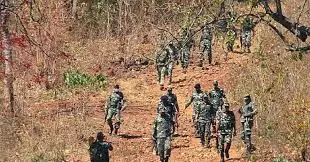 पटना बिहारः बेगूसराय में सुरक्षाबलों की मुठभेड़ में 50 हजार का इनामी नक्सली ढेर