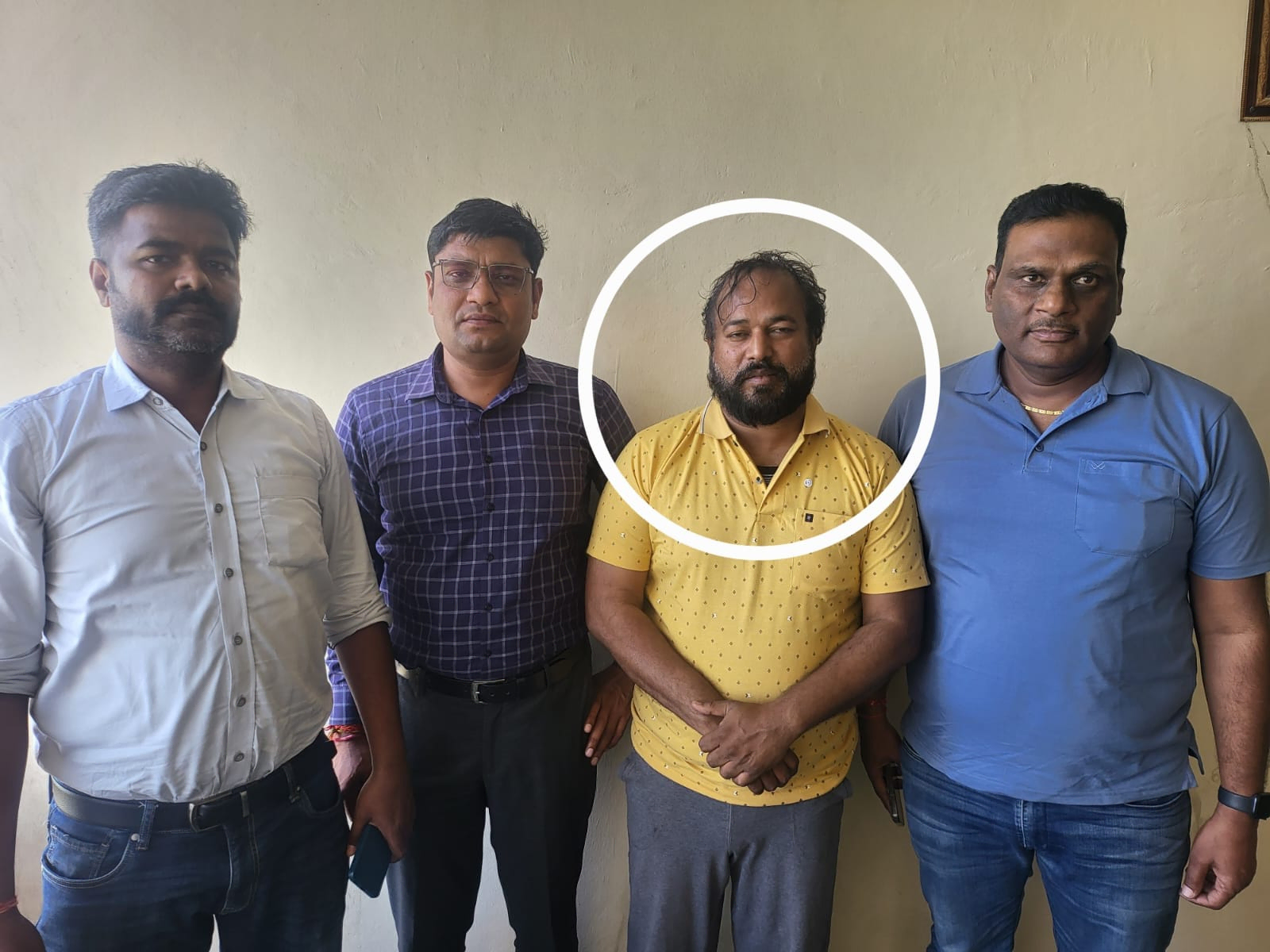 LUCKNOW:ईओडब्लू नें 25 हजार के ईनामी आर्थिक अपराधी को दबोचा