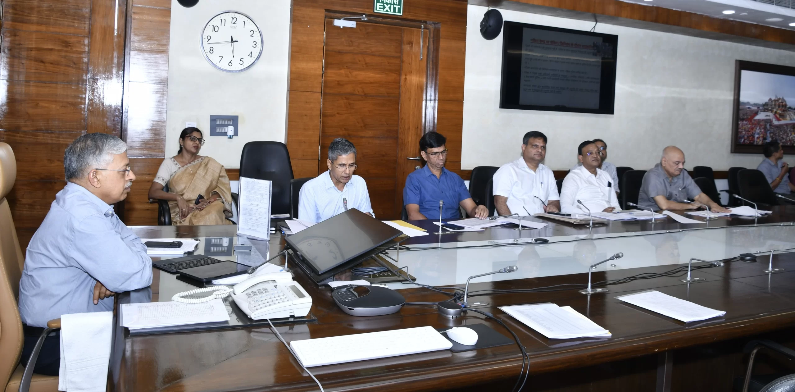 LUCKNOW:CS हुए सख्त,सहायक आचार्य व होमगार्ड भर्ती परीक्षा की तैयारियों को लेकर किया समीक्षा